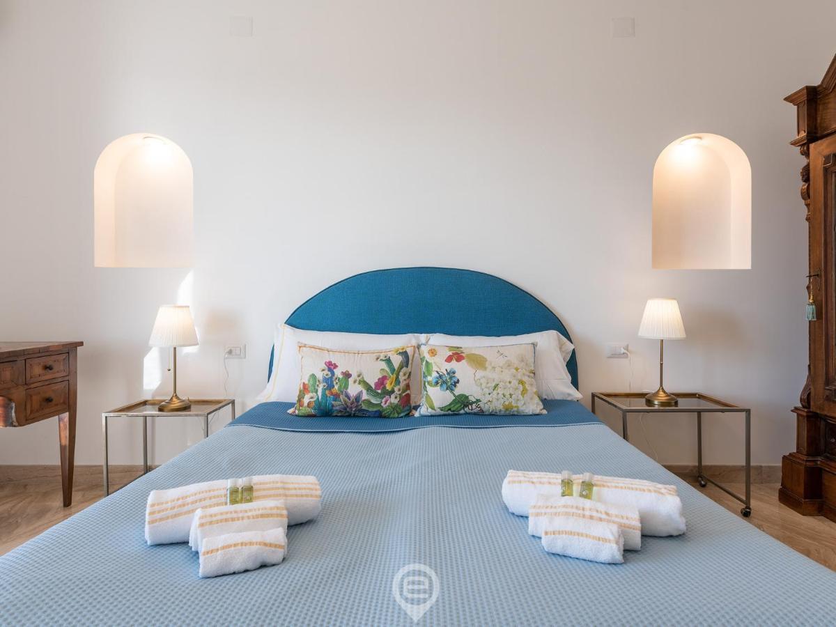 Cityscape Vista Apartment Cagliari Bagian luar foto