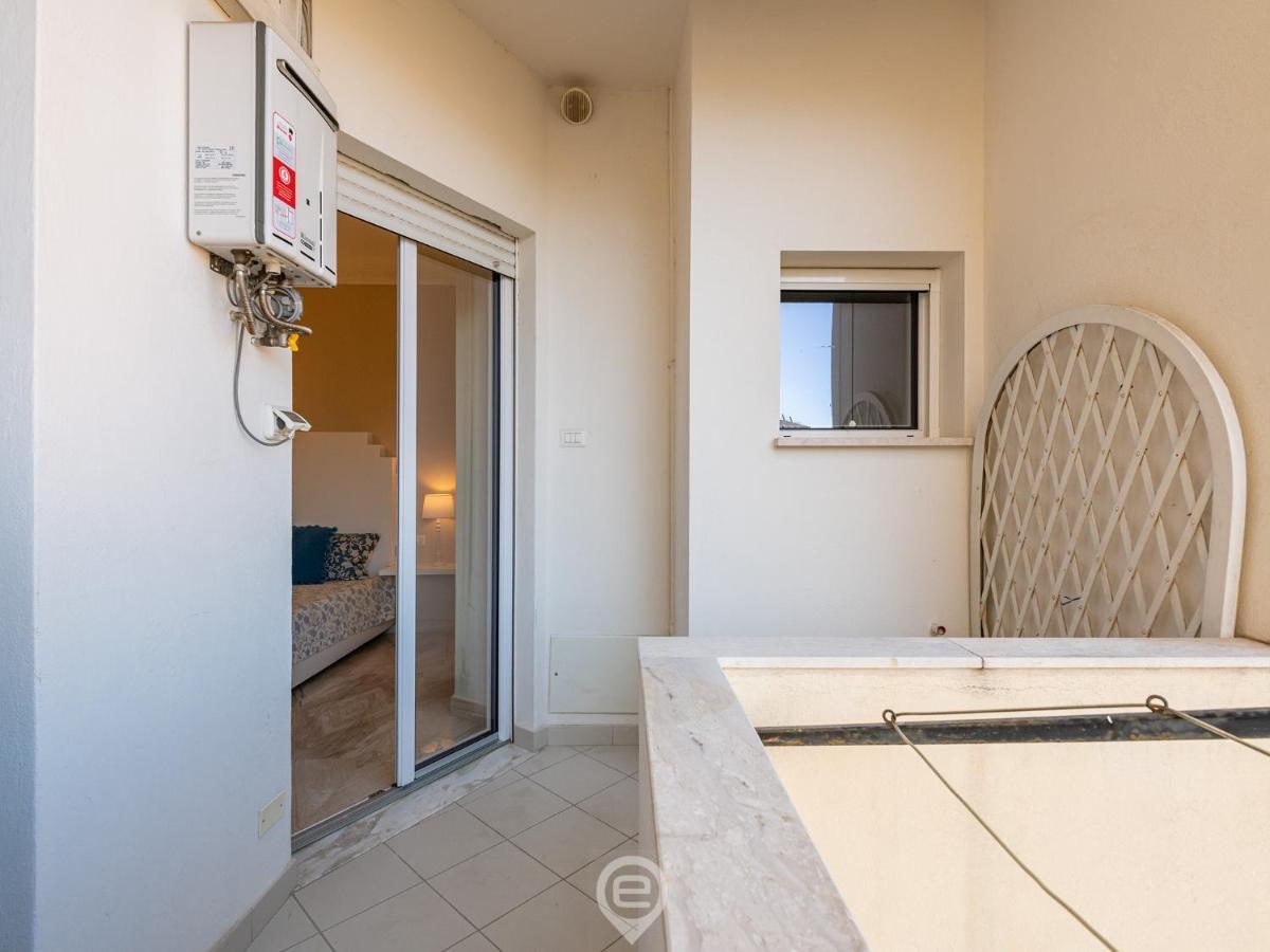 Cityscape Vista Apartment Cagliari Bagian luar foto