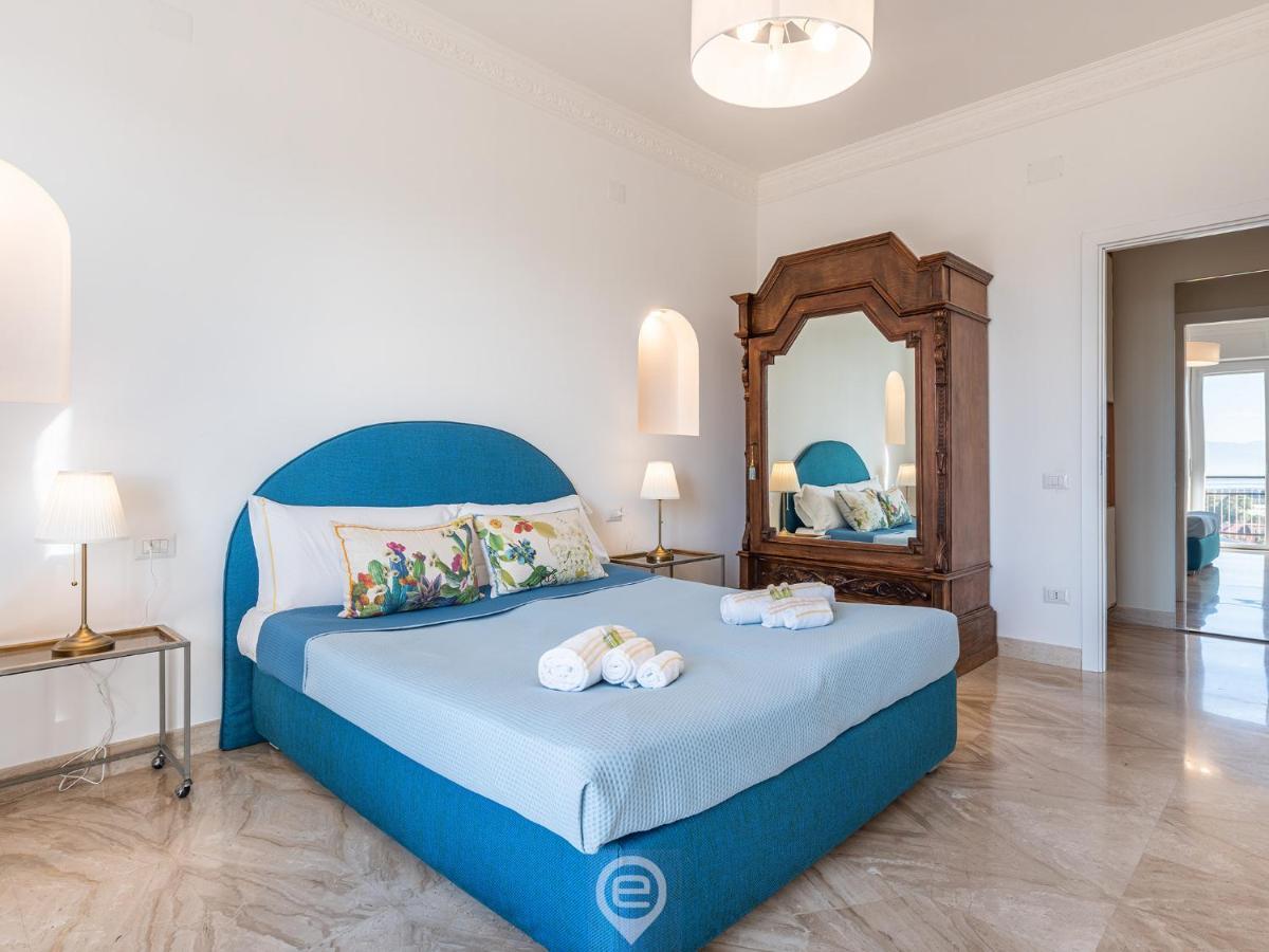 Cityscape Vista Apartment Cagliari Bagian luar foto