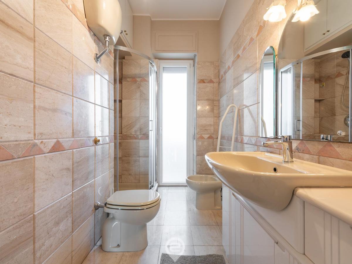 Cityscape Vista Apartment Cagliari Bagian luar foto