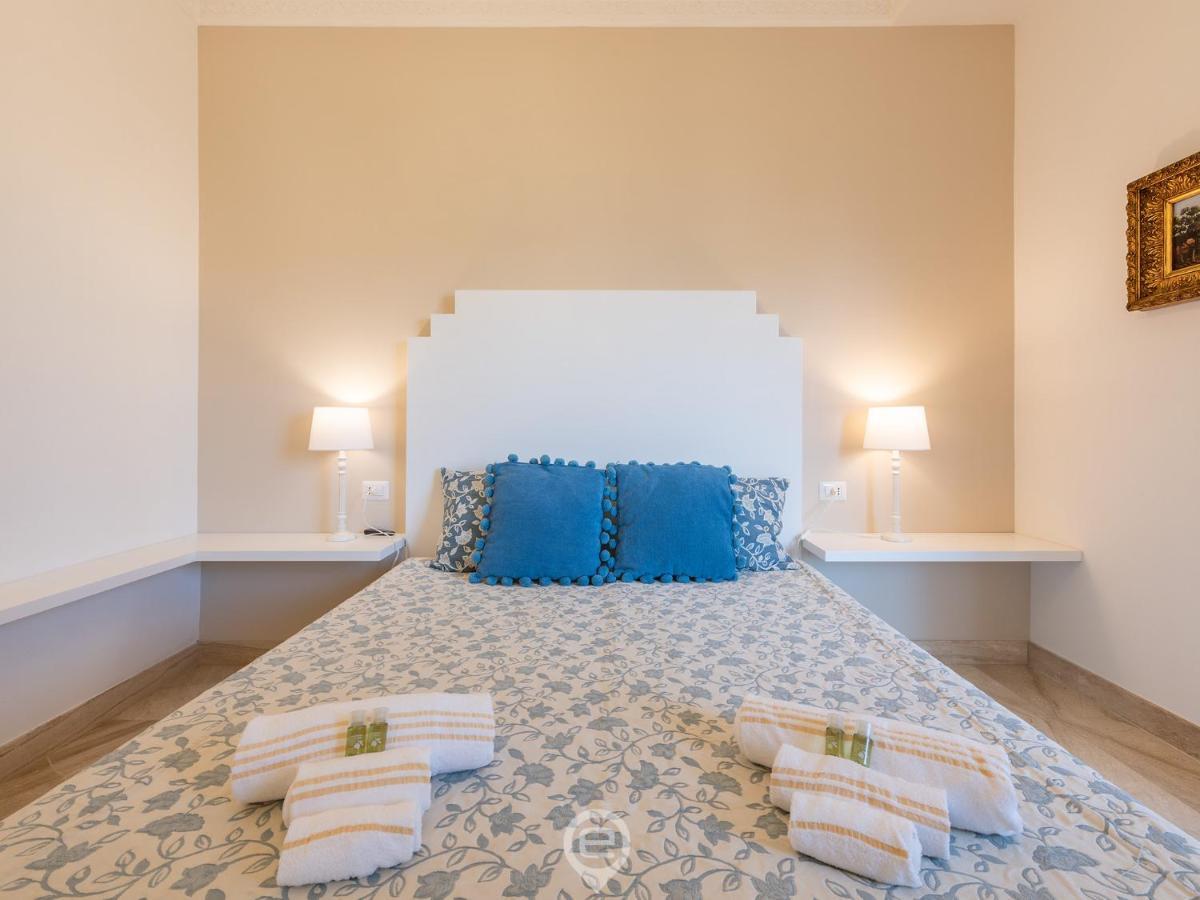 Cityscape Vista Apartment Cagliari Bagian luar foto